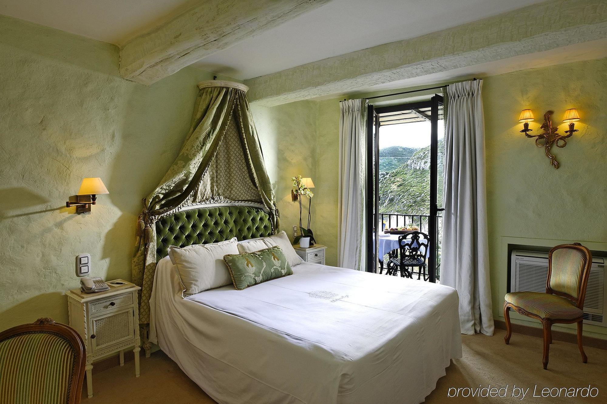 Chateau Eza Eze Room photo